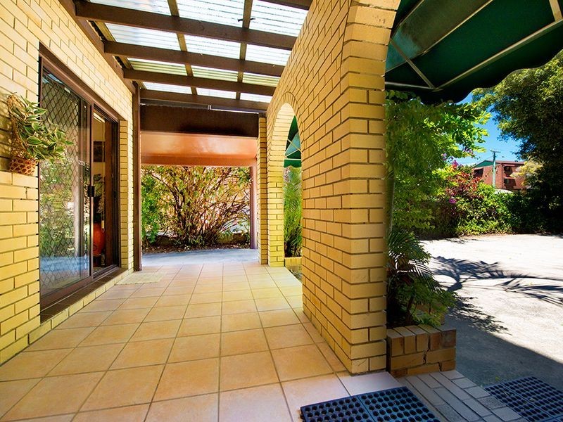 1/9 Rose Street, Southport QLD 4215