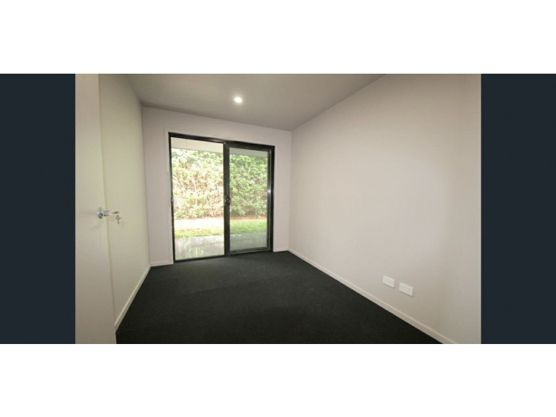 130 Ashmore Road, Benowa QLD 4217