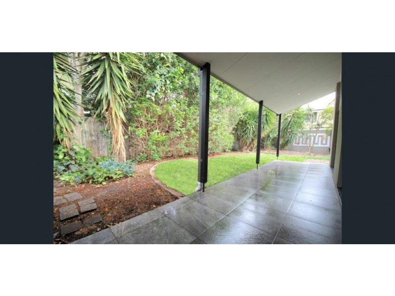 130 Ashmore Road, Benowa QLD 4217