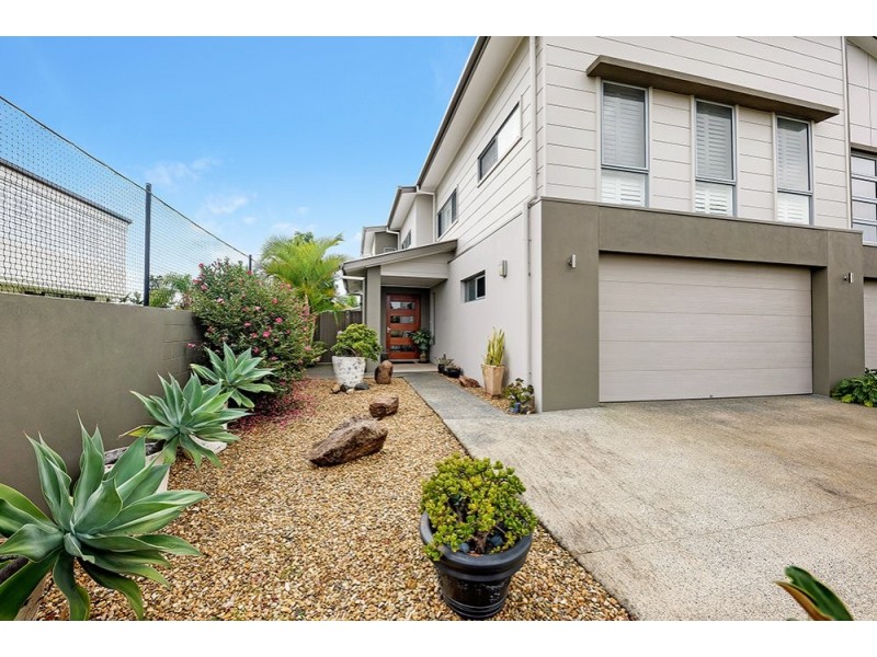 23 Daimler Drive, Bundall QLD 4217