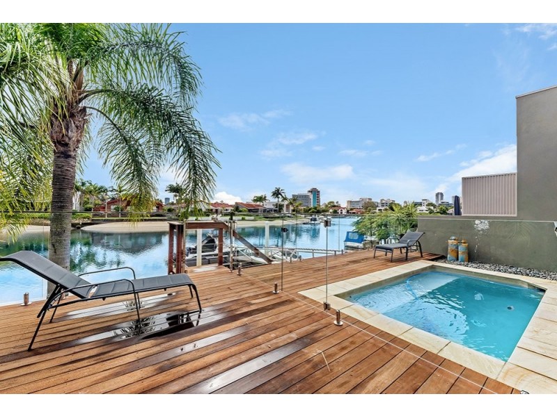 23 Daimler Drive, Bundall QLD 4217