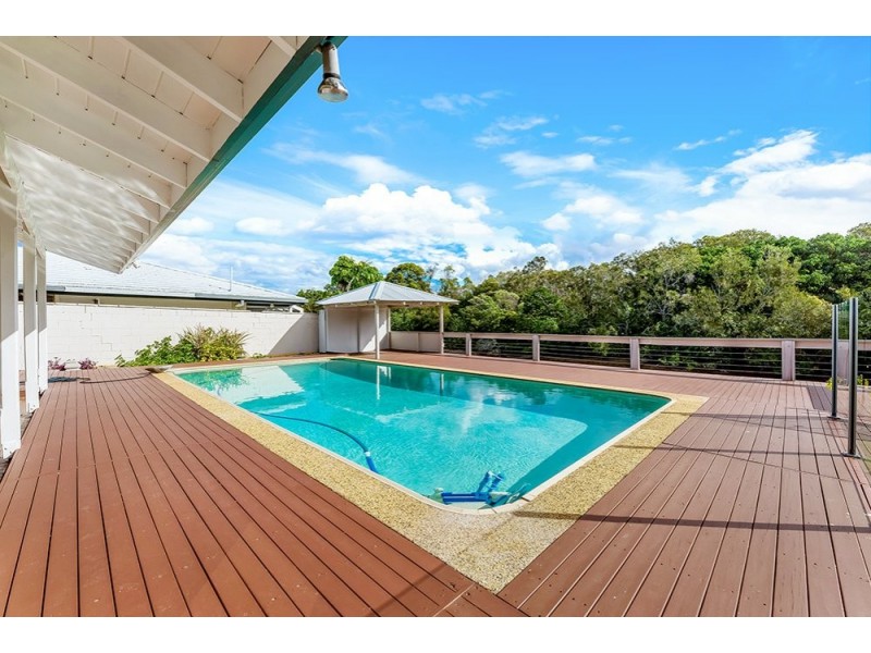 17 Ensenada Court, Broadbeach Waters QLD 4218