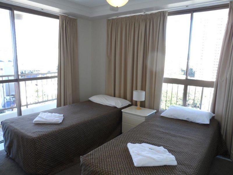 35/4 Britannia Avenue, Broadbeach QLD 4218