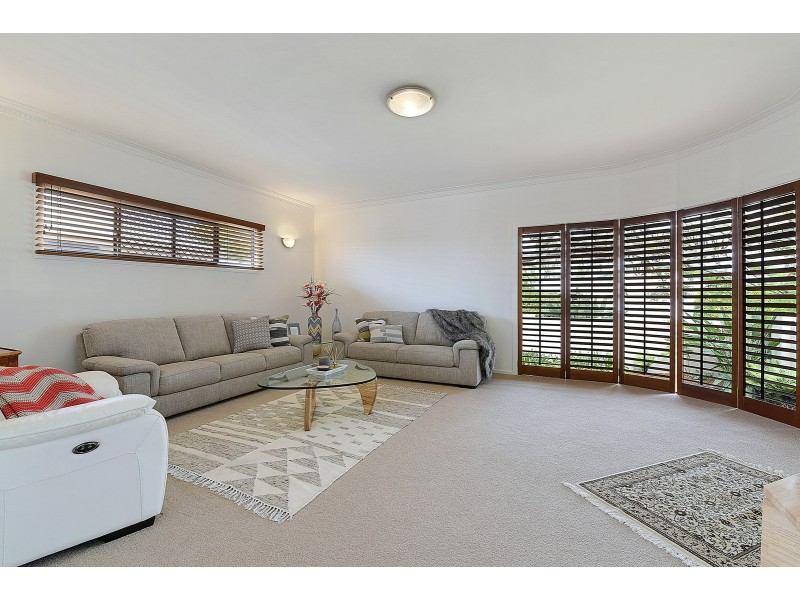 Broadbeach Waters QLD 4218