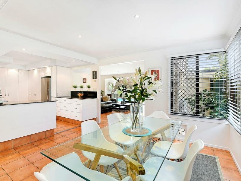 Broadbeach Waters QLD 4218