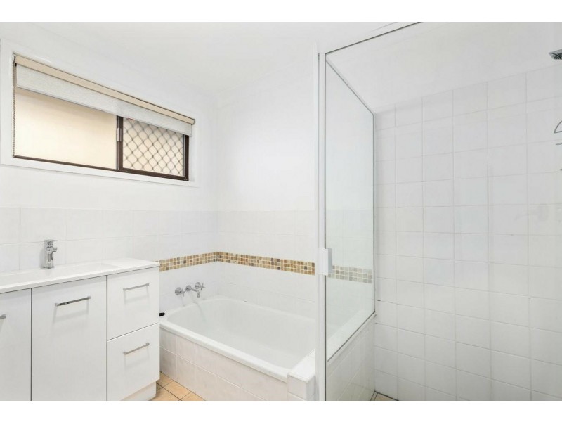 Broadbeach Waters QLD 4218