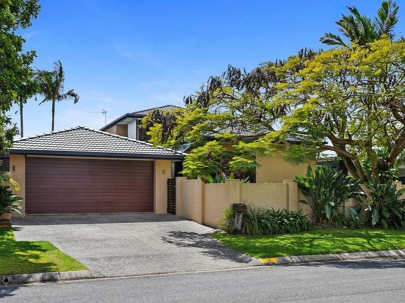 Broadbeach Waters QLD 4218