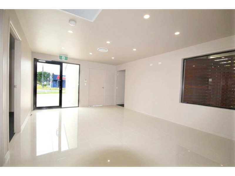 130 Ashmore Road, Benowa QLD 4217