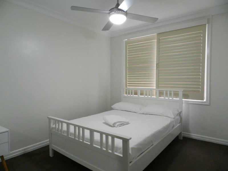 3/8 Queensland Avenue, Broadbeach QLD 4218