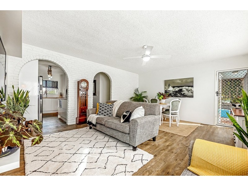 11/11 Old Burleigh Road, Surfers Paradise QLD 4217