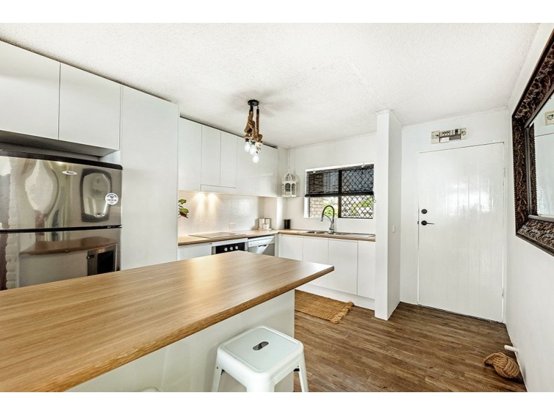 11/11 Old Burleigh Road, Surfers Paradise QLD 4217