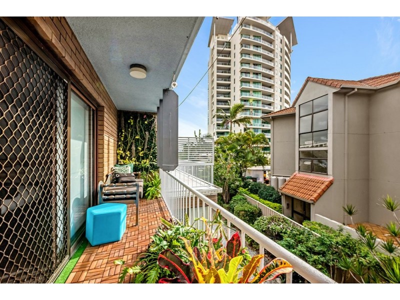 11/11 Old Burleigh Road, Surfers Paradise QLD 4217