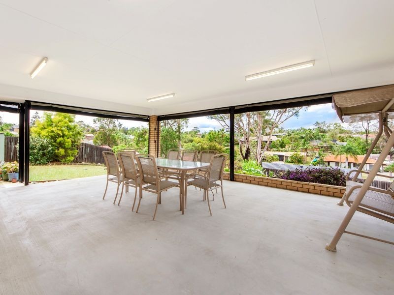 4 Barow Court, Ashmore QLD 4214