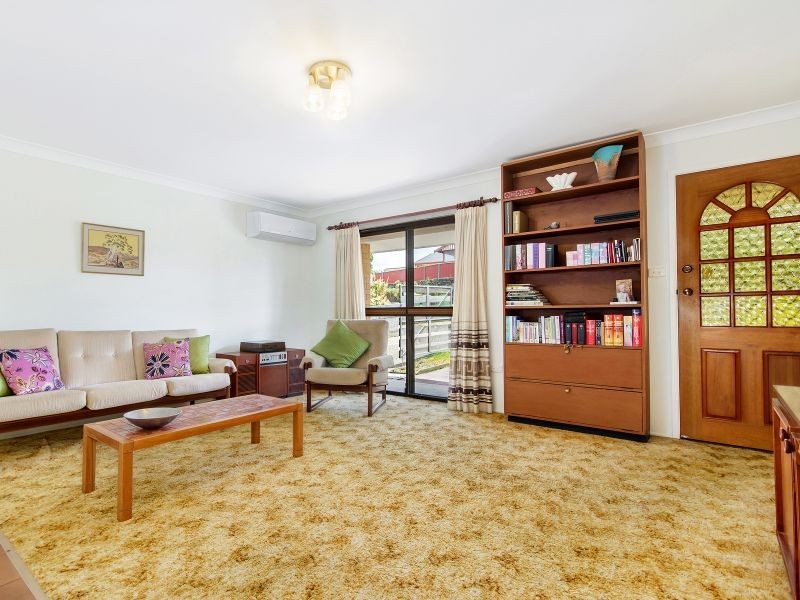 4 Barow Court, Ashmore QLD 4214