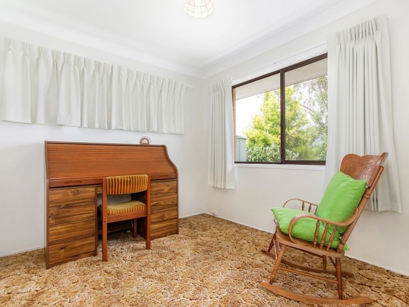 4 Barow Court, Ashmore QLD 4214