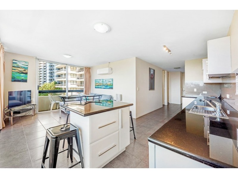 306/2 Queensland avenue, Broadbeach QLD 4218