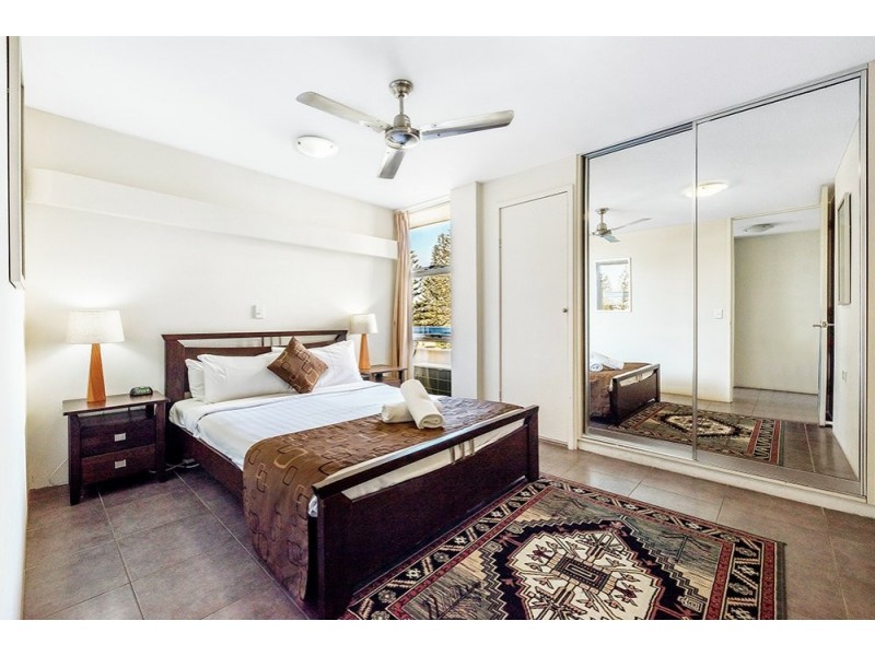 306/2 Queensland avenue, Broadbeach QLD 4218