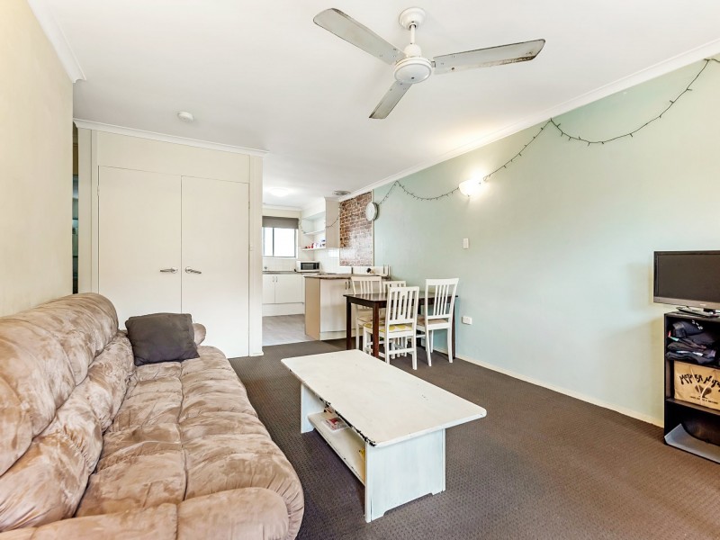 6/9 Monaco Street, Surfers Paradise QLD 4217