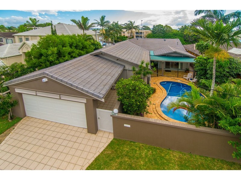 86 Gibraltar Drive, Isle Of Capri QLD 4217