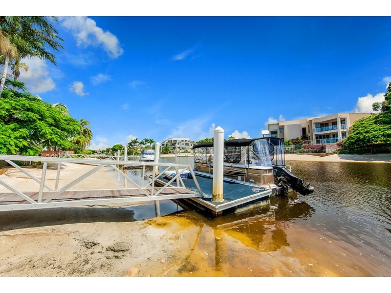 86 Gibraltar Drive, Isle Of Capri QLD 4217