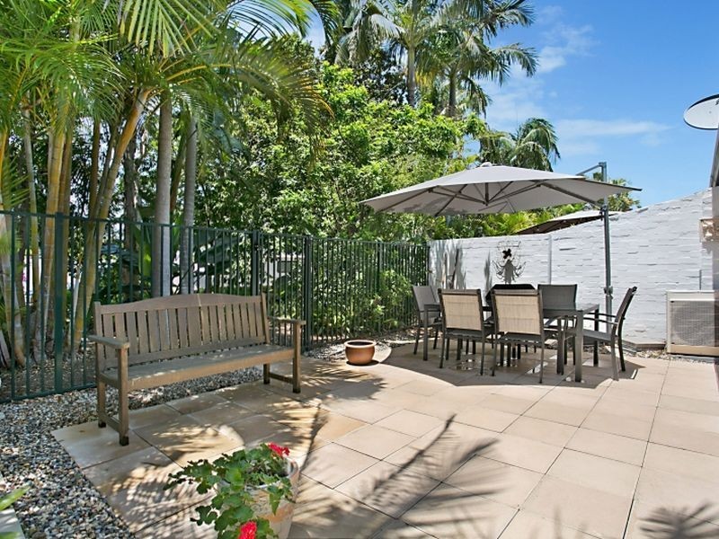 12/9 Freyburg Street, Bundall QLD 4217