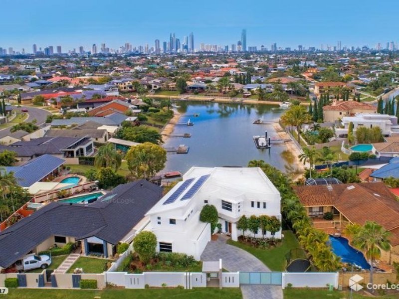 20 Edinburgh Road, Benowa Waters QLD 4217