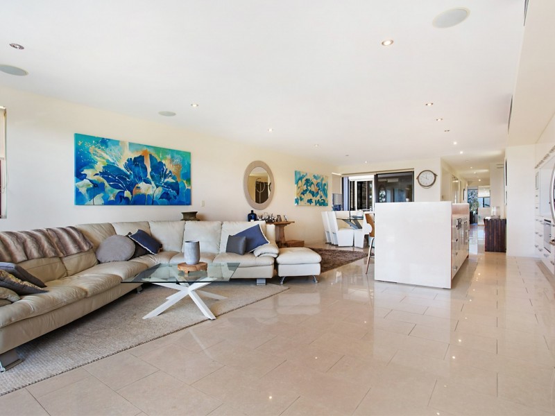 6/64 The Esplanade, Burleigh Heads QLD 4220
