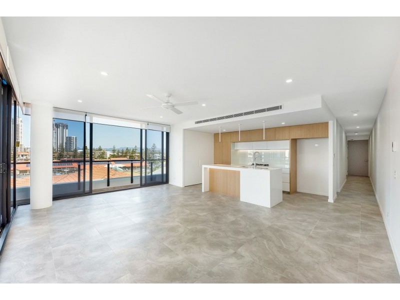 404/95 Old Burleigh Road, Broadbeach QLD 4218