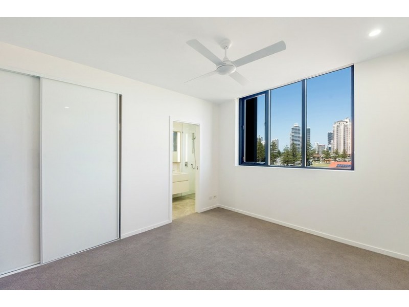 404/95 Old Burleigh Road, Broadbeach QLD 4218