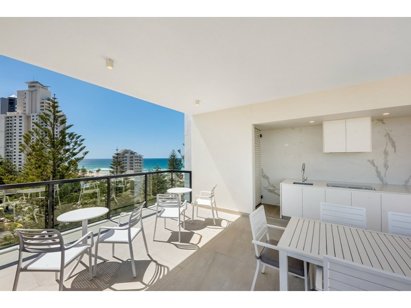 404/95 Old Burleigh Road, Broadbeach QLD 4218