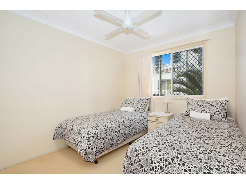 8/16 Jubilee Avenue, Broadbeach QLD 4218