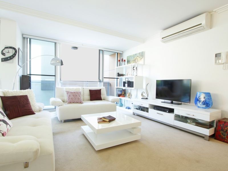 18/53 Darrambal Street, Chevron Island QLD 4217