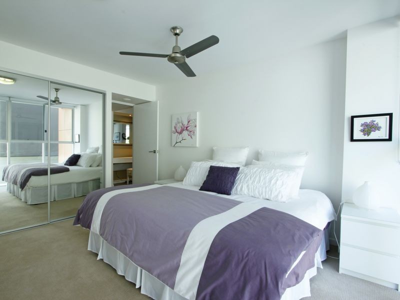 18/53 Darrambal Street, Chevron Island QLD 4217