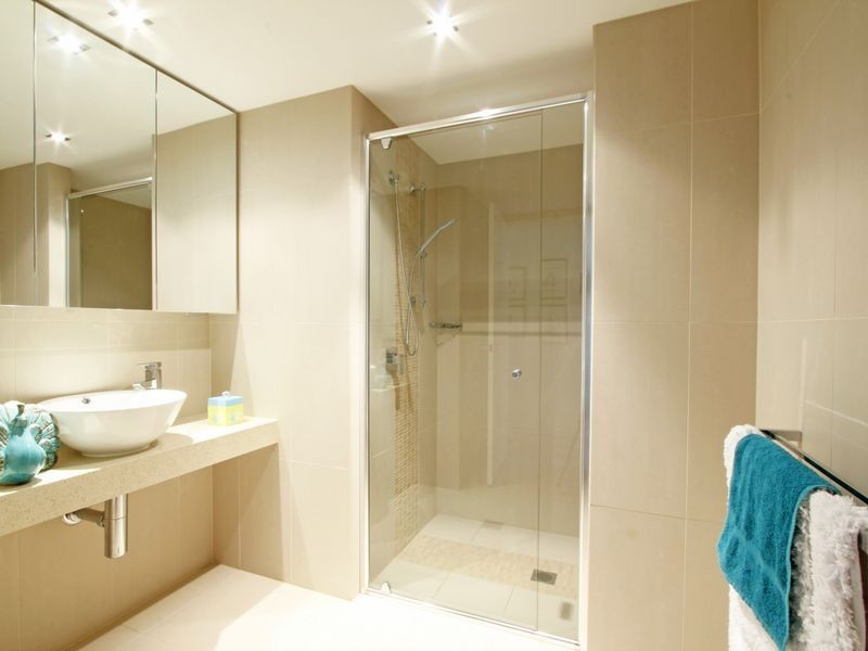 18/53 Darrambal Street, Chevron Island QLD 4217