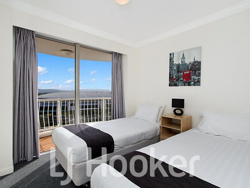 1802/24-26 Queensland Avenue, Broadbeach QLD 4218