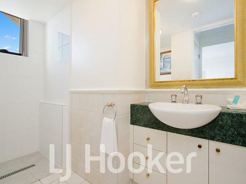 1802/24-26 Queensland Avenue, Broadbeach QLD 4218