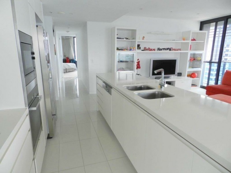 22502/21 Elizabeth Avenue, Broadbeach QLD 4218