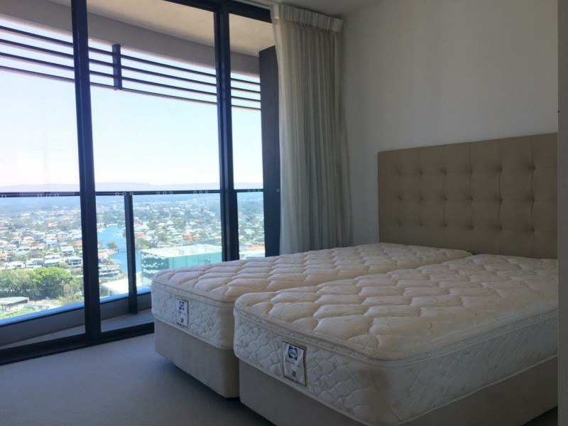 22502/21 Elizabeth Avenue, Broadbeach QLD 4218