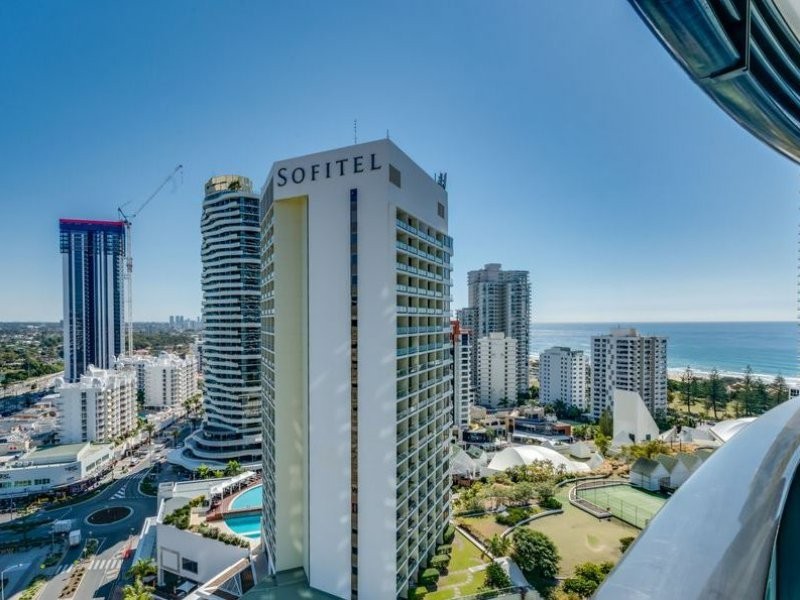 22502/21 Elizabeth Avenue, Broadbeach QLD 4218