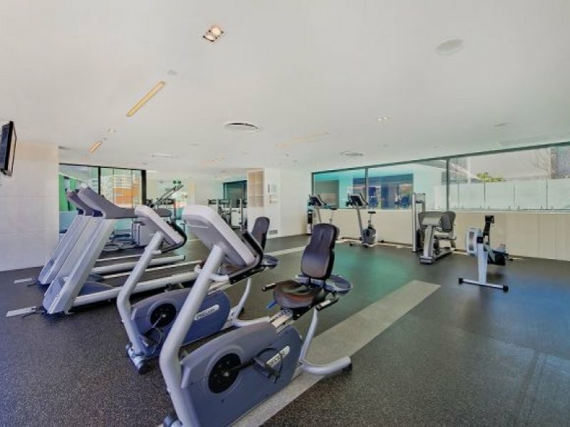 22502/21 Elizabeth Avenue, Broadbeach QLD 4218