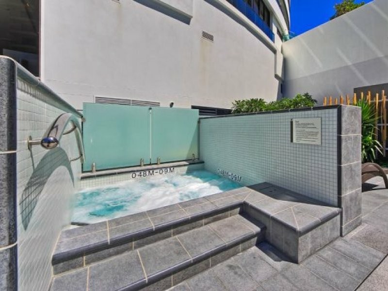 22502/21 Elizabeth Avenue, Broadbeach QLD 4218