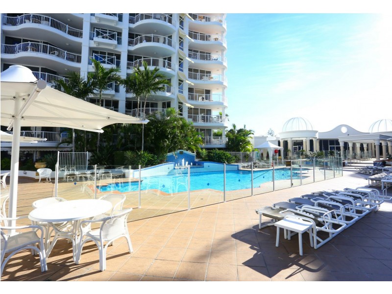1111/24 Queensland Avenue, Broadbeach QLD 4218