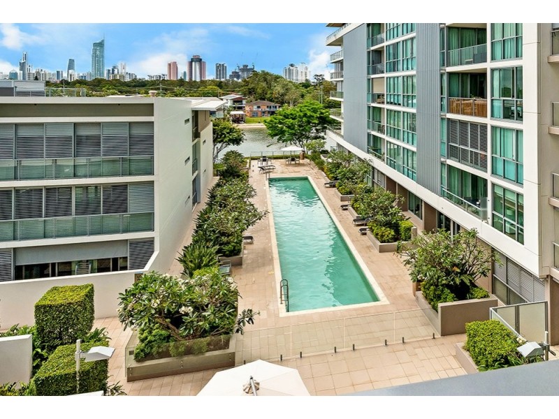 2318/33 T.E Peters Drive, Broadbeach Waters QLD 4218