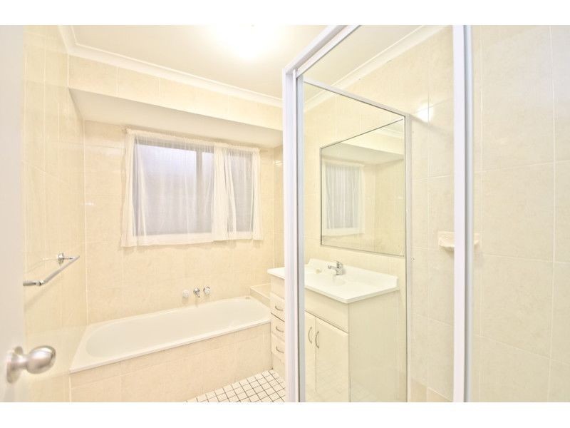 7 Cozens Way, Highland Park QLD 4211