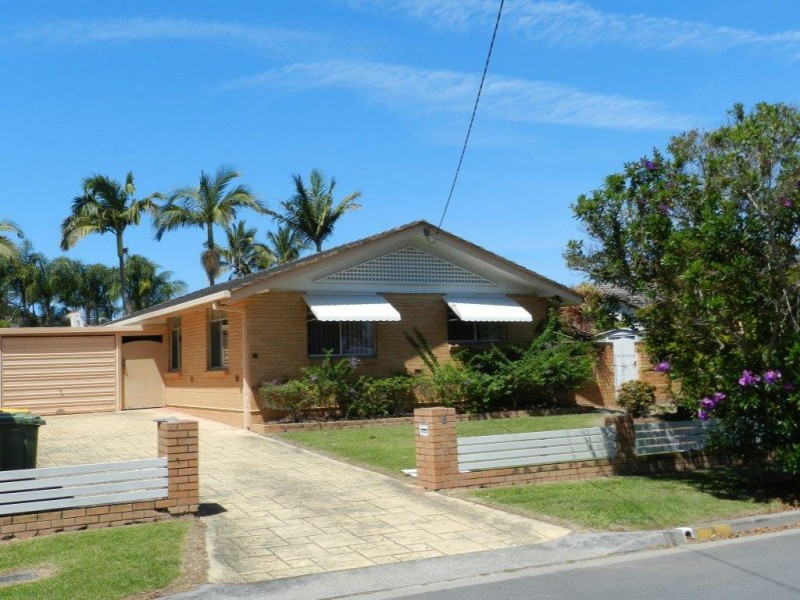 8 Key West, Broadbeach Waters QLD 4218