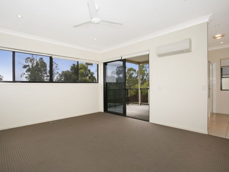 15 Zane Street, Molendinar QLD 4214