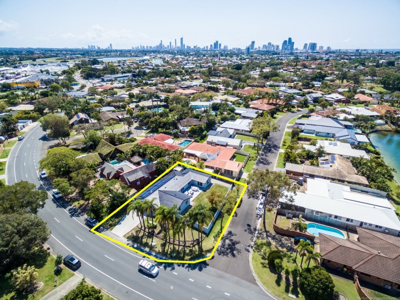 101 Barrier Reef Drive, Mermaid Waters QLD 4218