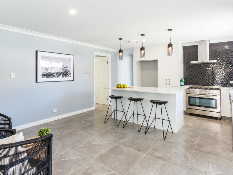 101 Barrier Reef Drive, Mermaid Waters QLD 4218