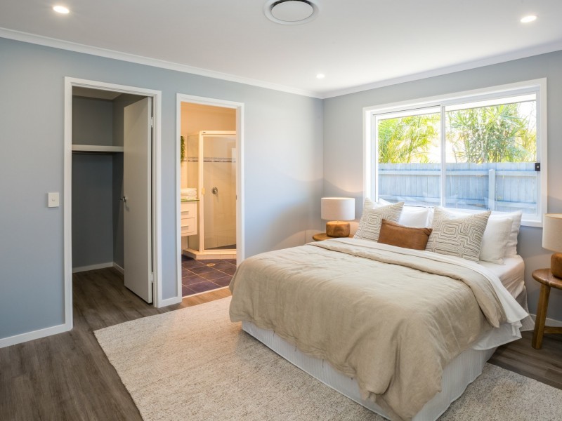 101 Barrier Reef Drive, Mermaid Waters QLD 4218
