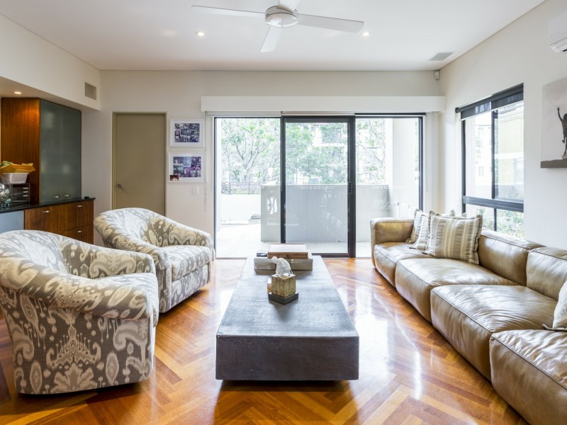 134A Marine Parade, Miami QLD 4220